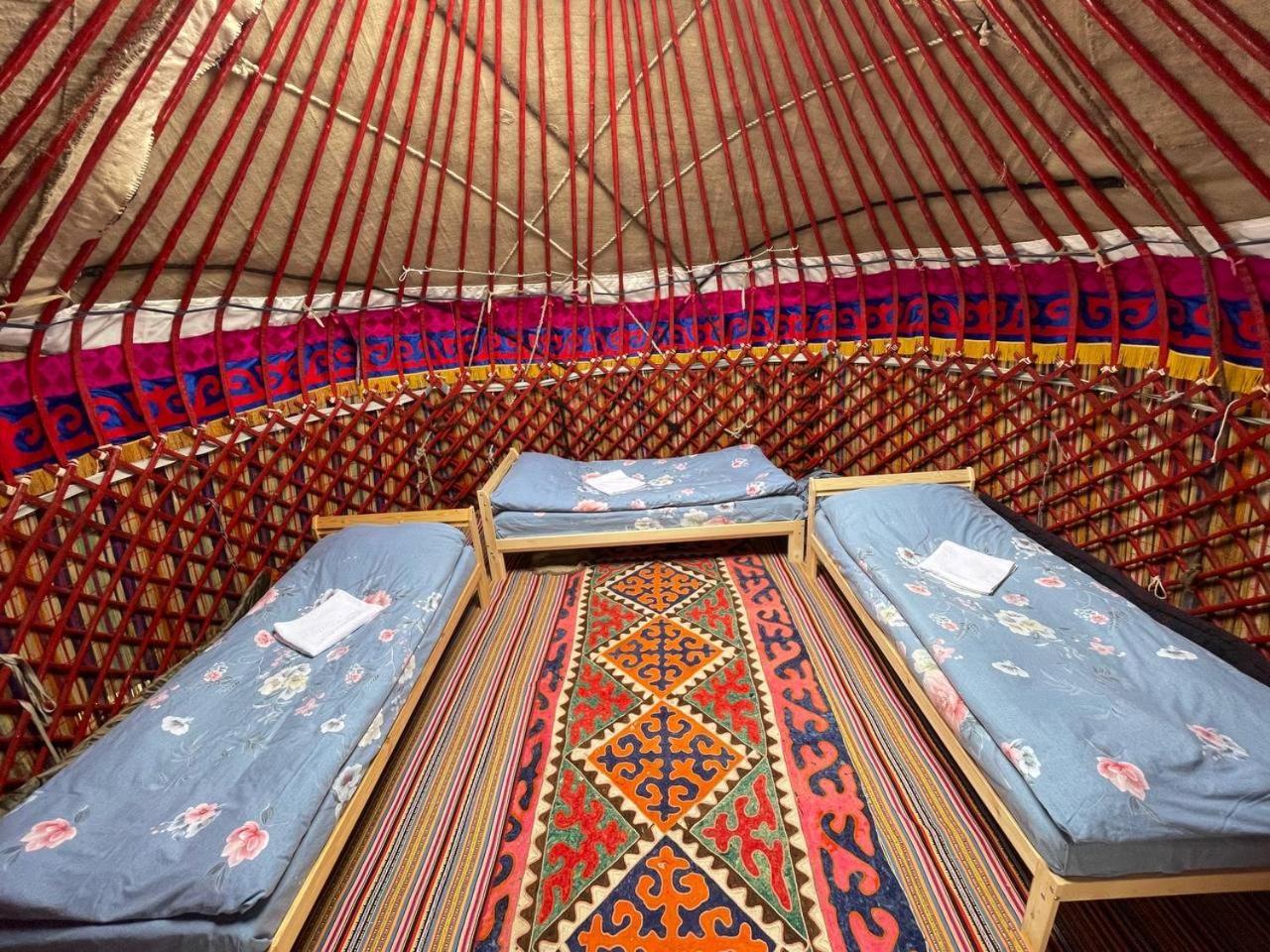 מלון Kek-Say Jaichy Yurt Camp מראה חיצוני תמונה